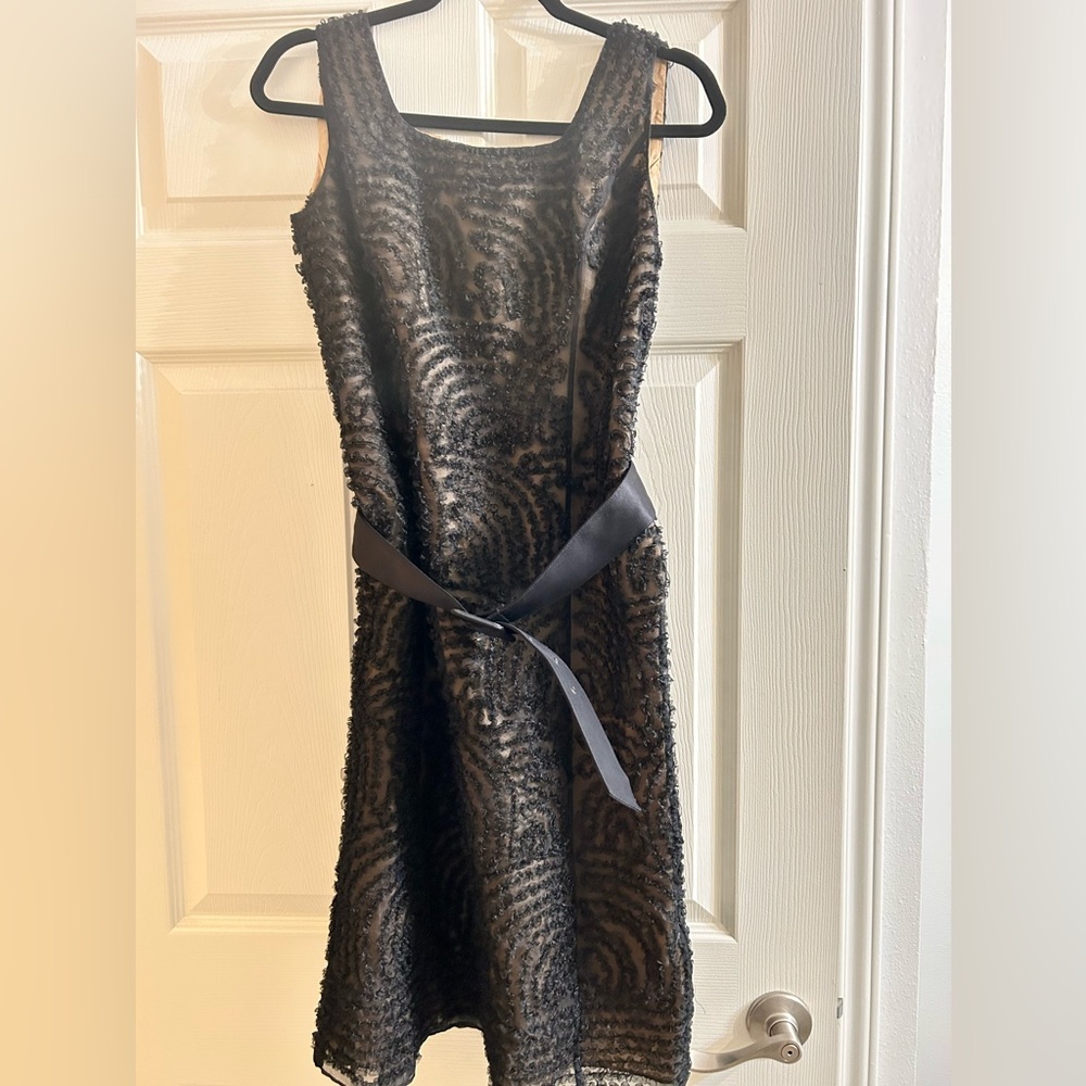 Ellen Tracy Elegant Black Lace Dress Size 6‎ Preowned